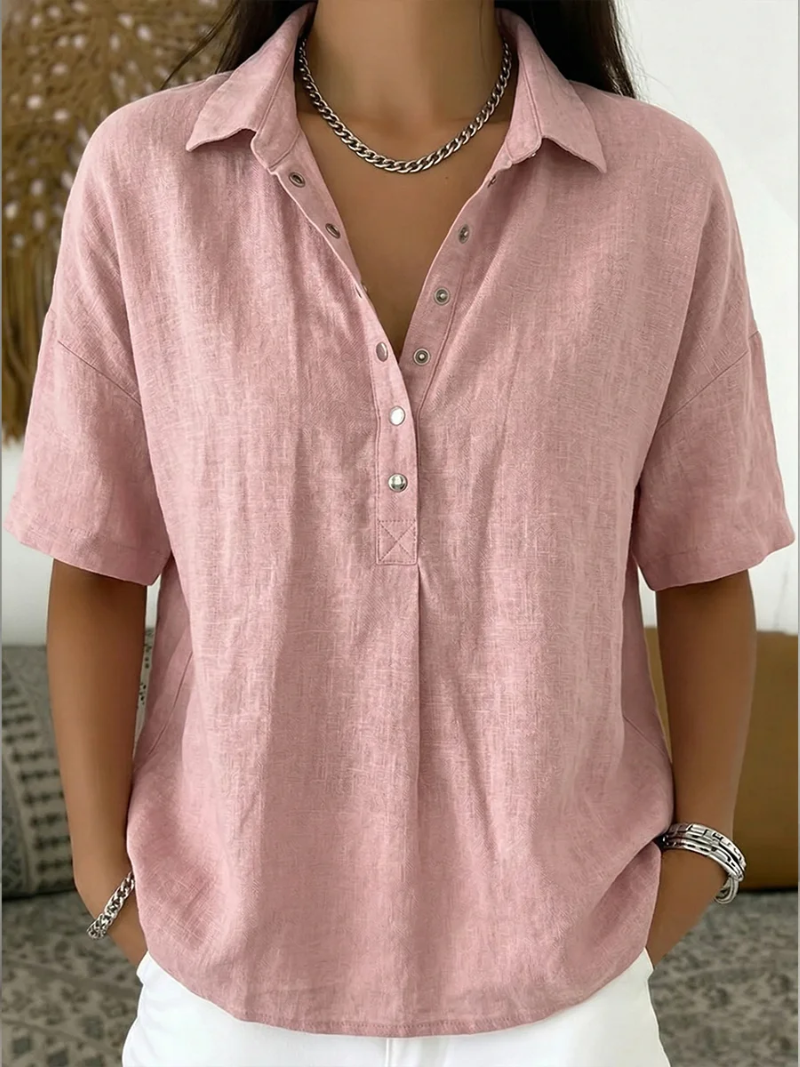 Blusa con cuello y detalle de botones