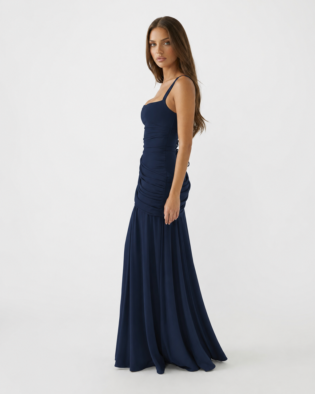 Vestido largo con escote cuadrado fruncido
