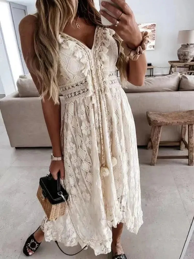 Vestido largo con cuello en V y encaje «Alina»